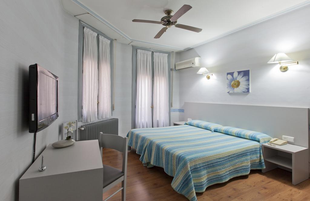 Hostal Andorra مدريد المظهر الخارجي الصورة