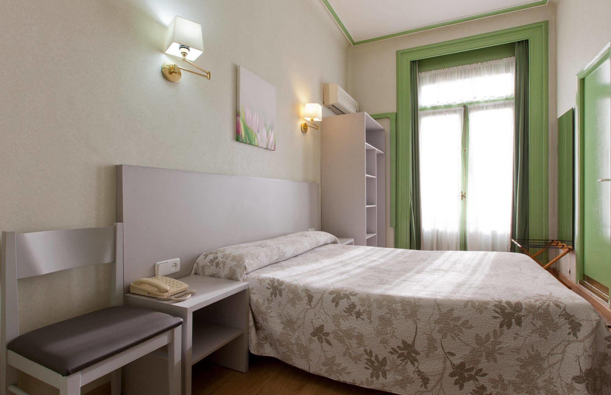Hostal Andorra مدريد المظهر الخارجي الصورة